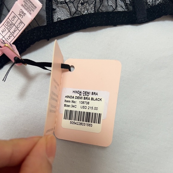 Agent Provocateur Hinda Demi Bra - 34C - Picture 9 of 9